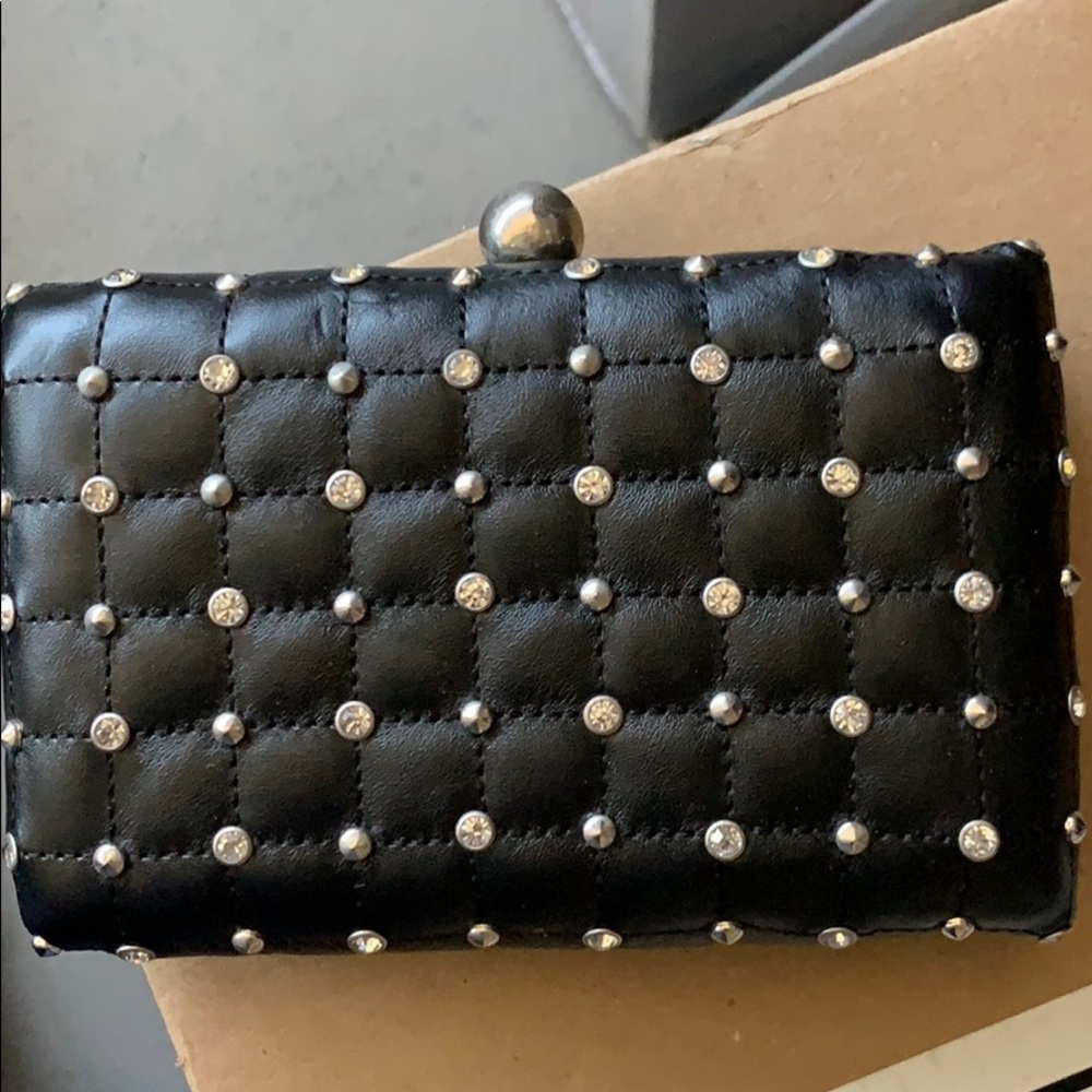 Bebe Clutch